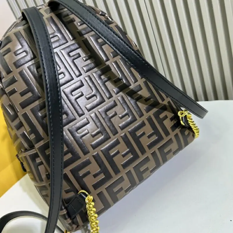 fendi aaa qualite sac a dos  pour femme s_12234622